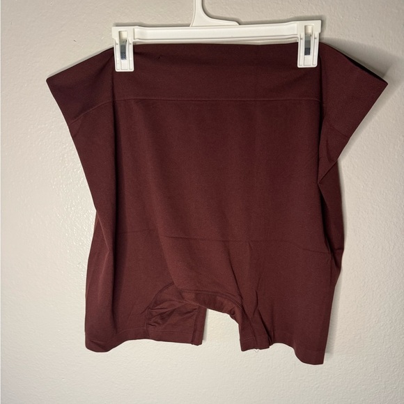 Torrid Seamless High Rise No Rub Short Panty - Picture 4 of 7